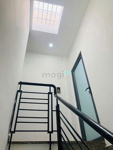 Hình ảnh Phan Xích Long , 3PN, giếng trời, ban công thoáng mát – 39m² – 2.12 tỷ