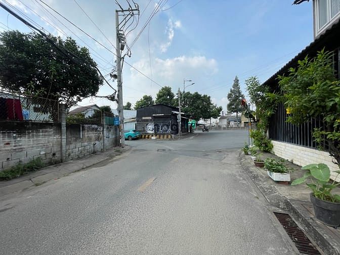 Hình ảnh P. Linh Tây, gần PVĐ, ĐHCS, HXH 1 trục 71 m2 full thổ cư chỉ 4.3 tỷ .