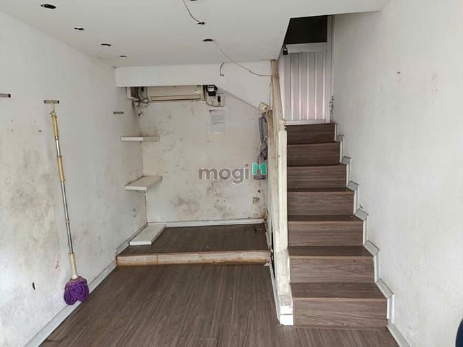 Hình ảnh Cho thuê nhà mặt phố 135 Kim Mã, giá cả có thương lượng