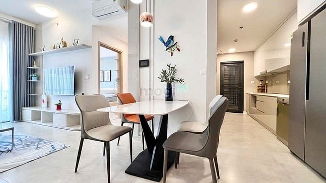 Hình ảnh Bán gấp CH SAIGON ROYAL q4 – 2PN 2WC  Diện tích 92m2, nội thất đủ SHR