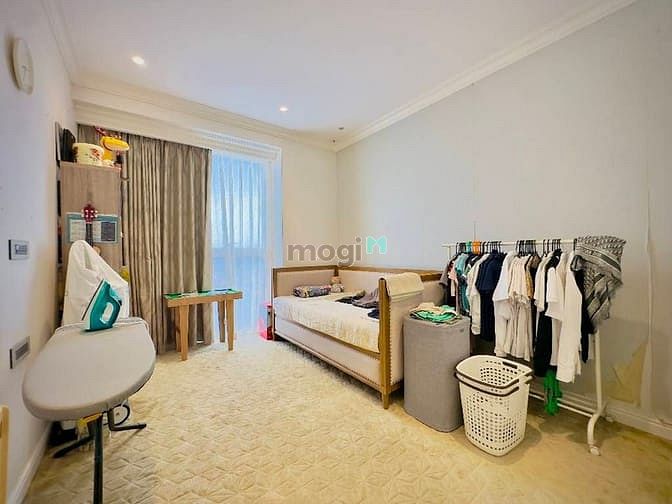 Hình ảnh Bán Biệt thự trên cao Sunrise City Quận 7 Nguyễn Hữu Thọ, 170m2 - 4 PN