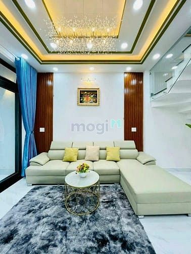 Hình ảnh • Nhà rẻ chốt lẹ HXH HẢI THƯỢNG LÃN ÔNG P.10 Q5 Giá1,890Tr (TL) 44,8m2
