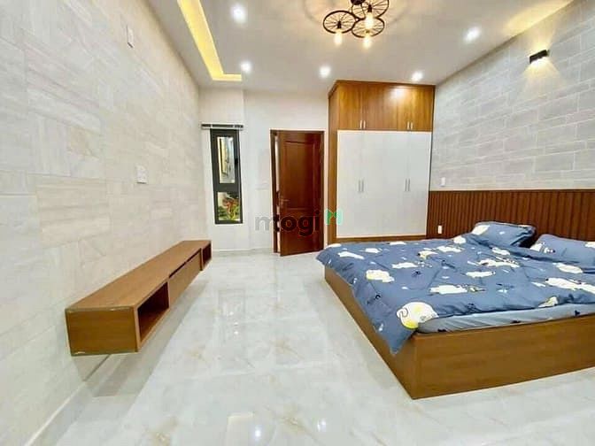 Hình ảnh • Nhà rẻ chốt lẹ HXH HẢI THƯỢNG LÃN ÔNG P.10 Q5 Giá1,890Tr (TL) 44,8m2