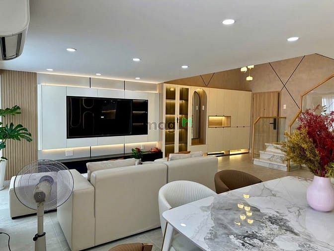 Hình ảnh Bán Duplex Sky Garden 1, 4pn 4wc. Giá chỉ 9.7 tỷ