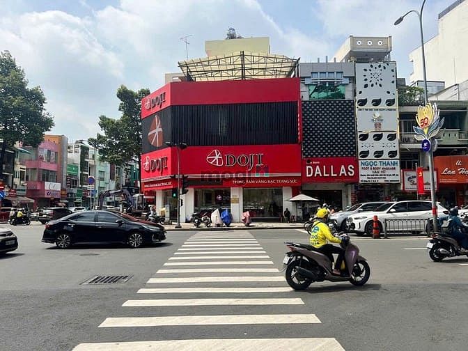 Hình ảnh Góc 2MT Siêu hot ngã tư 3/2 và Lê Hồng Phong – Trung tâm quận 10