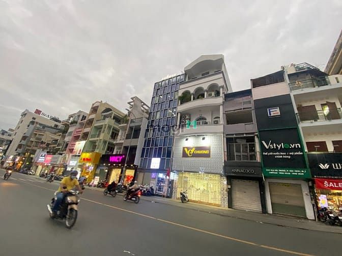 Hình ảnh Cho thuê nhà Hai Bà Trưng – Gần Chợ & Nhà thờ Tân Định - MT >6m