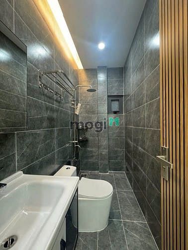Hình ảnh Căn góc 2 mặt tiền thông thoáng 4 ty 5