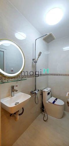 Hình ảnh 4 tầng Mặt tiền đường ngã 5 Ngô Gia Tự - Vĩnh Viễn Q.10iễn - Sư Vạn H