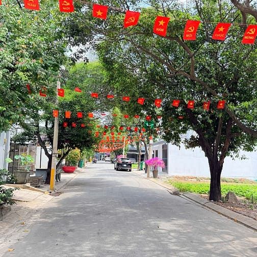 Hình ảnh Cần Tiền Bán Gấp Nền Biệt Thự Mặt Tiền Đường Thuỷ Lợi P.Phước Long