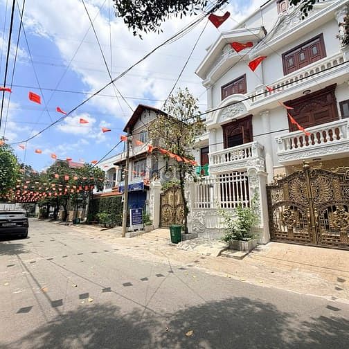 Hình ảnh Cần Tiền Bán Gấp Nền Biệt Thự Mặt Tiền Đường Thuỷ Lợi P.Phước Long