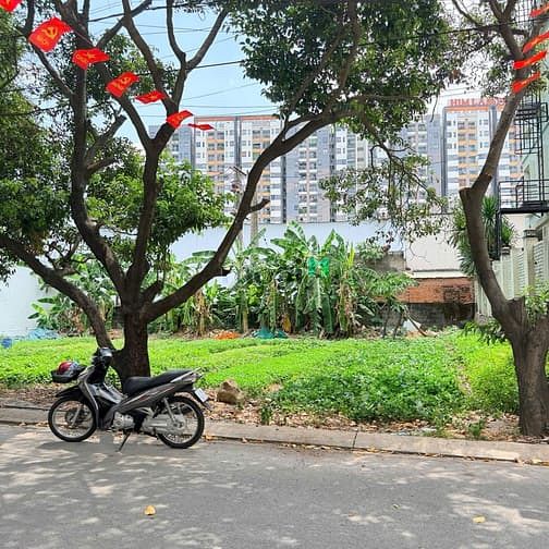 Hình ảnh Cần Tiền Bán Gấp Nền Biệt Thự Mặt Tiền Đường Thuỷ Lợi P.Phước Long