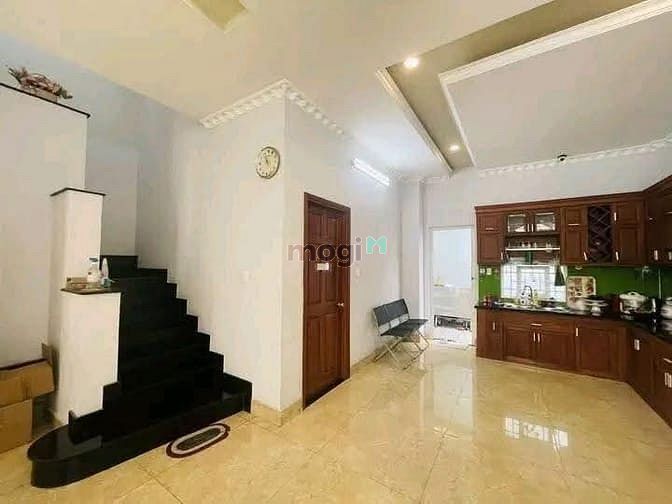 Hình ảnh Biệt thự thạnh xuân cho thuê giá tốt