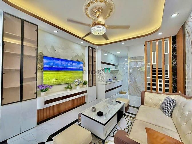 Hình ảnh Mặt tiền kinh doanh Trương Đăng Quế, 5 tầng lung linh, Giá chỉ 7x tỷ