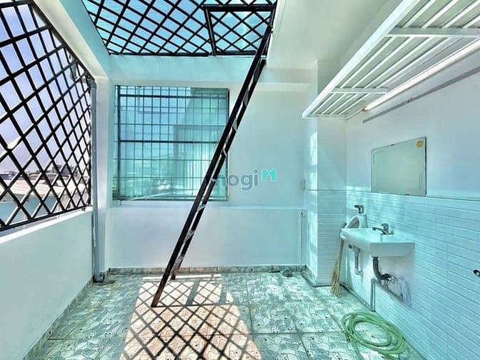 Hình ảnh Siêu phẩm nhà mới 4 tầng ở ngay 40m2 - Full nội thất Phan Văn Trị