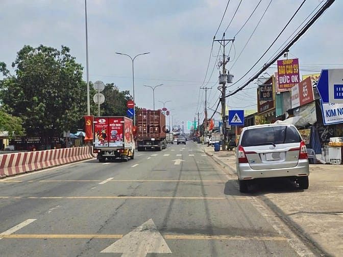 Hình ảnh đất ngộp củ chi 3 mặt tiền , 430m2 có sẵn 316m2 thổ cư
