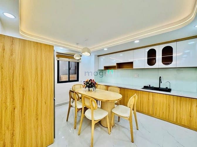 Hình ảnh 🔥 Siêu phẩm ngay Phan Đăng Lưu - SÁT MẶT TIỀN - 3 TẦNG BTCT 4PN 5WC -