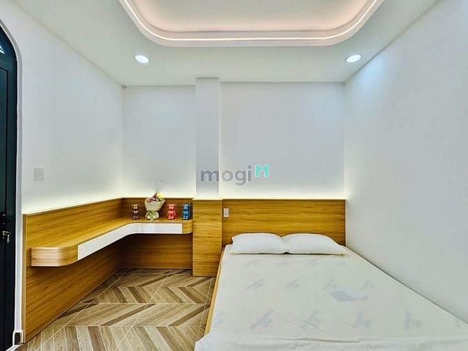 Hình ảnh 🔥 Siêu phẩm ngay Phan Đăng Lưu - SÁT MẶT TIỀN - 3 TẦNG BTCT 4PN 5WC -
