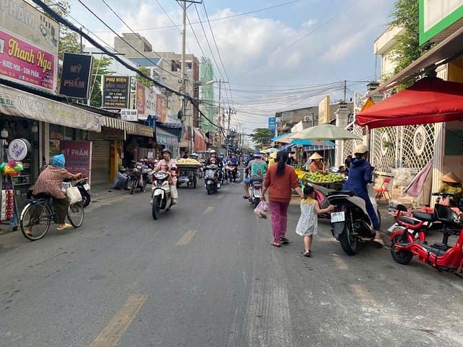 Hình ảnh Đất mặt tiền chợ Cây Sộp, Đông Hưng Thuận 02 Quận 12, sổ hồng riêng