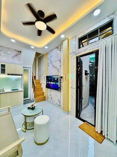 Hình ảnh Bán nhà đẹp Quận 10 Cách Mạng Tháng 8, DTSD 70m2, 3 PN, nhỉnh 3 tỷ