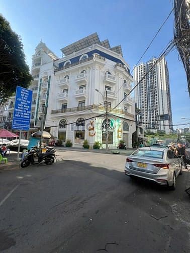 Hình ảnh Bán tòa nhà góc 2MT 283 CMT8 Quận 10 – Hầm 7 tầng – 127,5m2 – 78 tỷ
