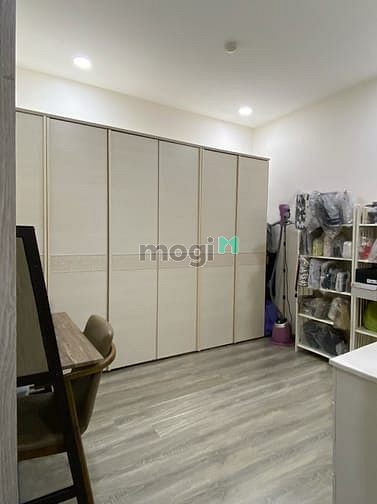 Hình ảnh 12 triệu/ th Cho Thuê CH Trung Tâm Chợ Lớn, MT Võ Văn Kiệt, 10p Q1