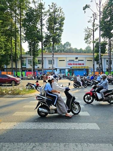 Hình ảnh Đất 2 Mặt Tiền Ô Tô Đình Phong Phú - 99m2 - Ngang 5m - Giá Nhỉnh 5 Tỷ
