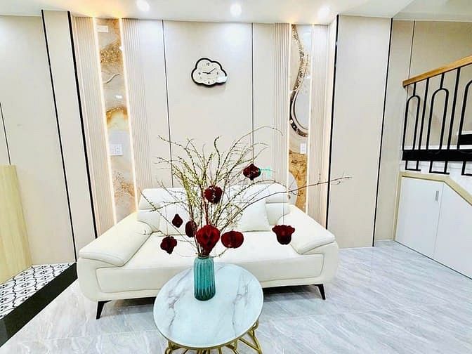 Hình ảnh Bán siêu phẩm nhà 2 tầng 36m2 - Full nội thất siêu đẹp Phan Văn Trị