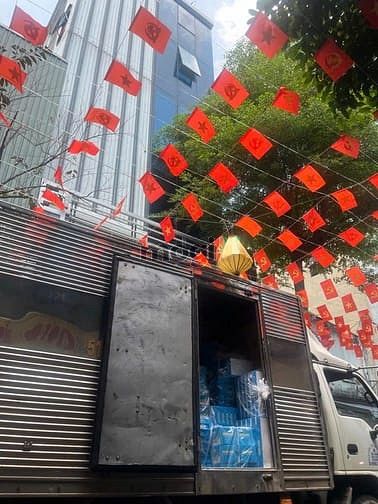 Hình ảnh GA T3, Cộng Hòa, Hoàng Hoa Thám, Giao Đường C1 - Toà nhà 8 tầng