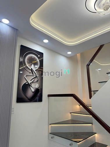 Hình ảnh Siêu Phẩm MỚI-FULL Nội Thất- Mini nhỉnh 4 TỶ- ngay Cách Mạng Tháng 8