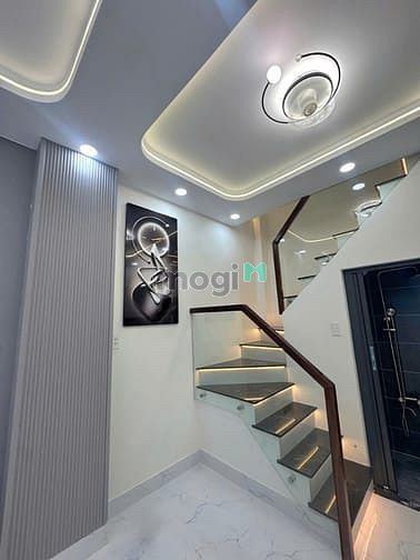 Hình ảnh Siêu Phẩm MỚI-FULL Nội Thất- Mini nhỉnh 4 TỶ- ngay Cách Mạng Tháng 8