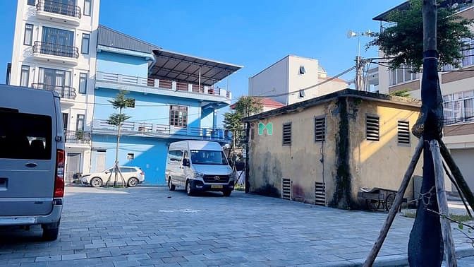 Hình ảnh Đất full thổ cư – ô tô vào tận đất – view sân tdtt. 80m² sổ đỏ – mặt
