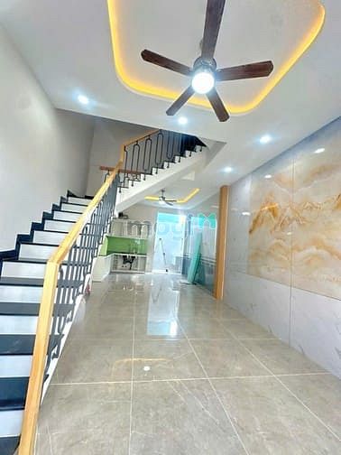 Hình ảnh Nhà 1 Trệt 2 Lầu 1 Tum Ngay Sau Chợ Long Trường, P. Long Trường