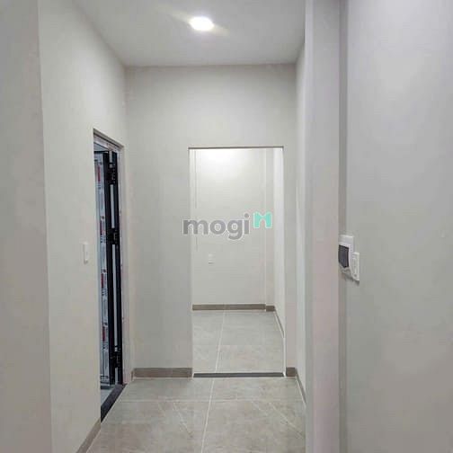 Hình ảnh Nhà 1 Trệt 2 Lầu 1 Tum Ngay Sau Chợ Long Trường, P. Long Trường