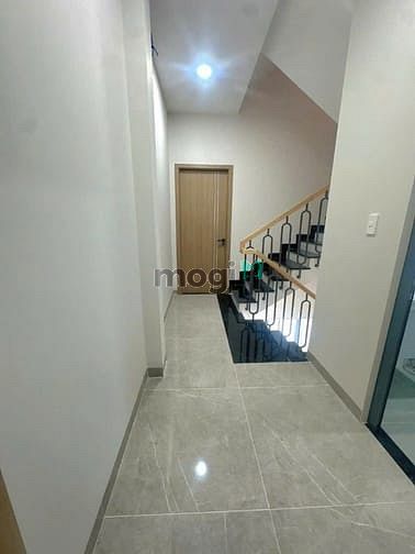 Hình ảnh Nhà 1 Trệt 2 Lầu 1 Tum Ngay Sau Chợ Long Trường, P. Long Trường