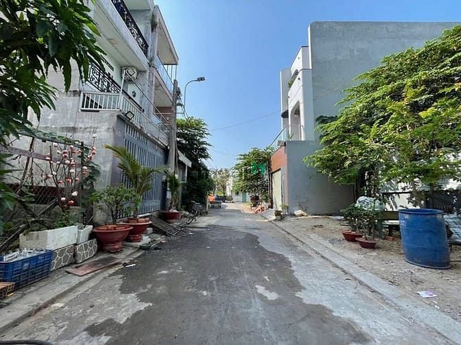 Hình ảnh Nhà 1 Trệt 2 Lầu 1 Tum Ngay Sau Chợ Long Trường, P. Long Trường
