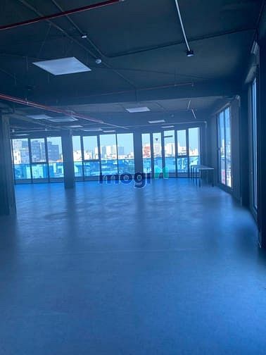 Hình ảnh Cho thuê mặt bằng lớn MT Lê Quang Định, P.7, 13 x 27m, 110tr, TL