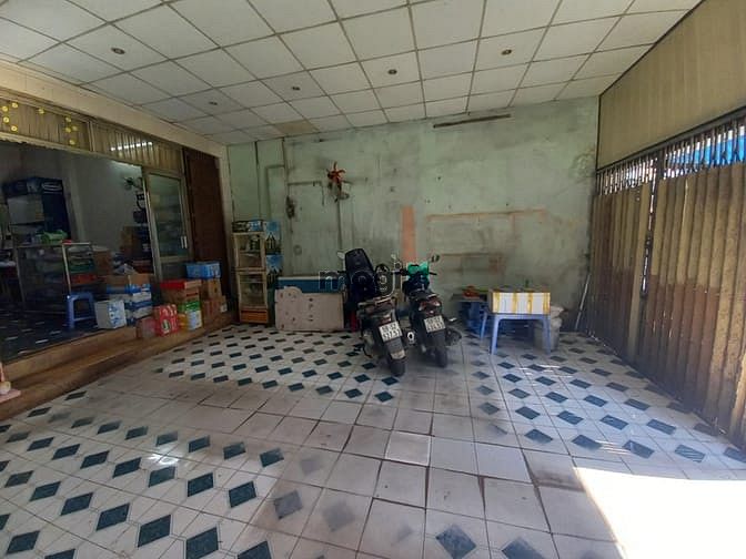 Hình ảnh Cho thuê mặt bằng thoáng mặt tiền có nhiều người đi lại Phan Văn Trị