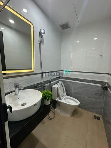 Hình ảnh Phòng khép kín full đồ bếp ngăn riêng phố Đình Thôn