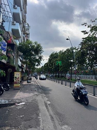 Hình ảnh NGANG 10m VỈA HÈ RỘNG - Cho thuê Nhà 195 Hoàng Sa - Giá 4x, THANG MÁY