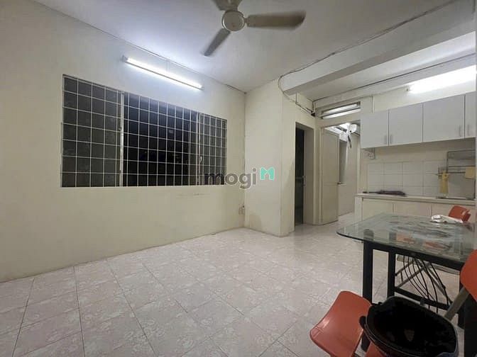 Hình ảnh Chung cư Hoàng Hoa Thám, 40m2, 1p ngủ, NTCB, 5,5tr/th