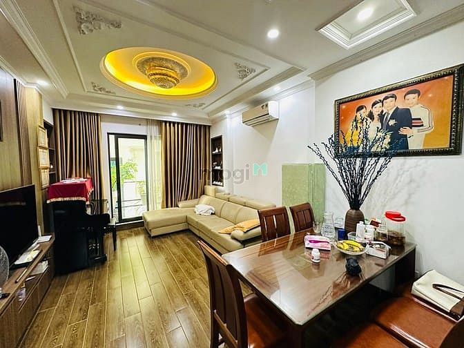 Hình ảnh Bán nhà phố Cổ Linh -Long Biên ,40m2x5 T,Ô tô Tránh .12,5 tỷ