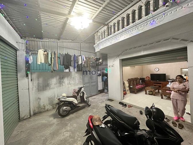 Hình ảnh bán đất trong ngõ, bìa đỏ chính chủ, tặng nhà cấp 4 đang ở