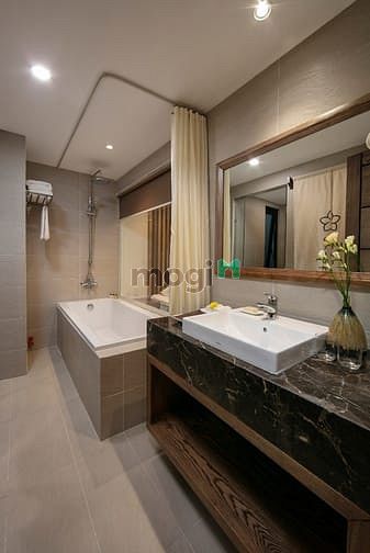 Hình ảnh Cần Bán Khách Sạn Khu VIP Kế Bên Quận 1 Dòng Tiền Siêu Khủng