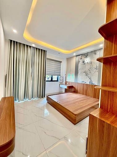 Hình ảnh Nhà thuê, 5 Tầng 5PN 6WC, Thang Máy, Đường Hương Lộ 2