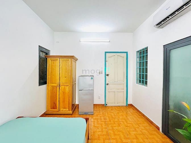 Hình ảnh Phòng Thoáng Mát Full Nội Thất Ngay Etown Cộng Hòa