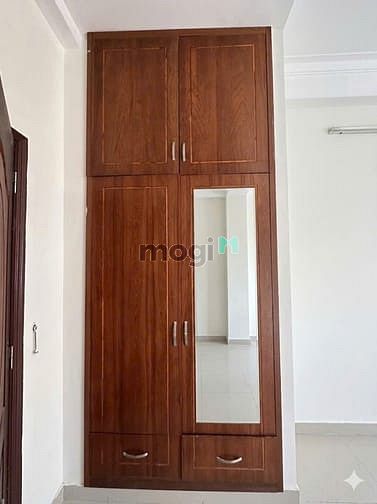 Hình ảnh Phòng Thảo Điền cửa sổ lớn, bếp wc riêng