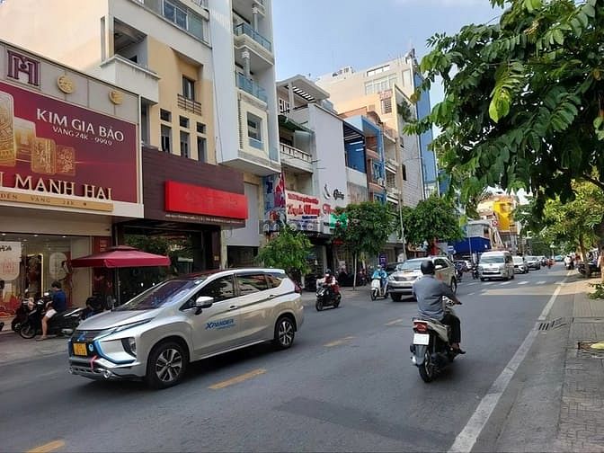 Hình ảnh [Phường Bàn Cờ – Cư Xá Đô Thành] Nhà 5m Ngang – 4 Tầng – HXH – 9.2 Tỷ