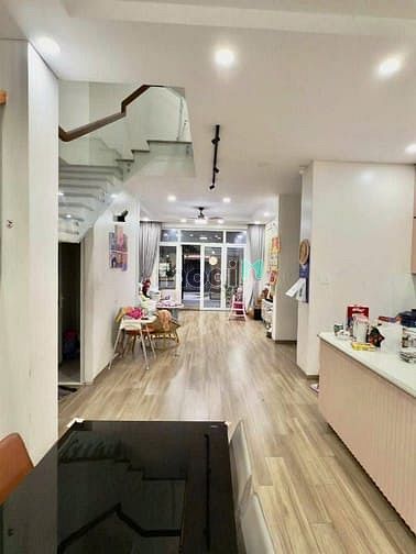 Hình ảnh Biệt thự xin sò - Bạch Đằng - tân Bình - 126m2 - 4 tầng