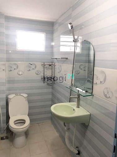 Hình ảnh Cần bán nhanh căn nhà 2pn, 2 toilet, 1 phòng thờ, giá 1, tỷ. Quận BT