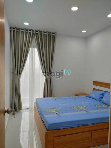 Hình ảnh C/c Bàu Cát, Hồng Lạc, TB: 2p ngủ, NTCB, 10,5tr/th, 75m2, Căn góc.